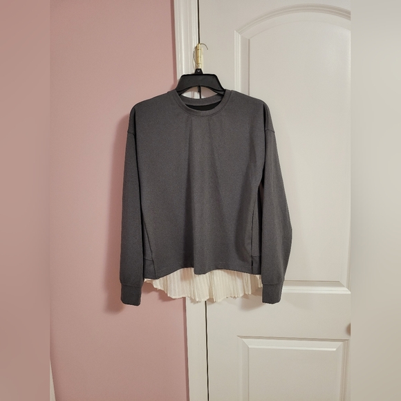 MPG Tops - NWT Womens MPG Sport Serene Luxe Pullover Tunic Gray White -S- Sporty, Workout